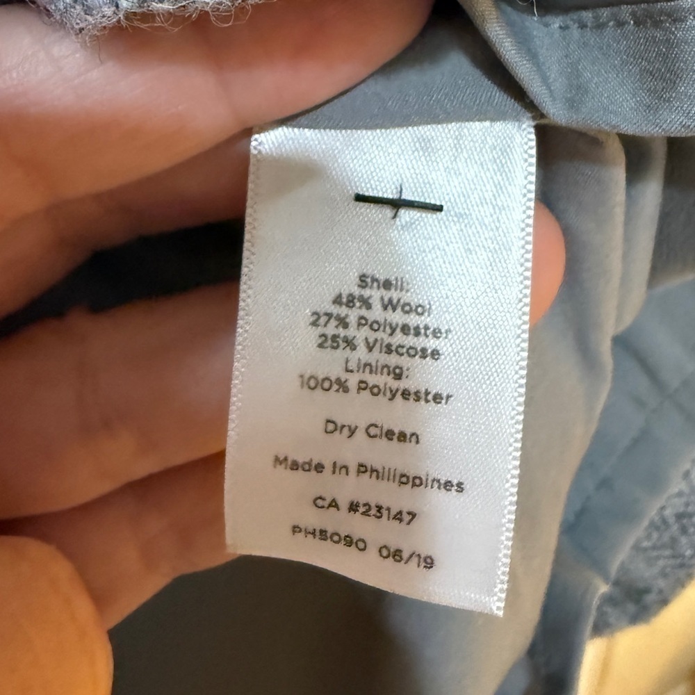 Talbots Charcoal Wool Blend Mini w Unique Crest Buttons - Picture 3 of 5